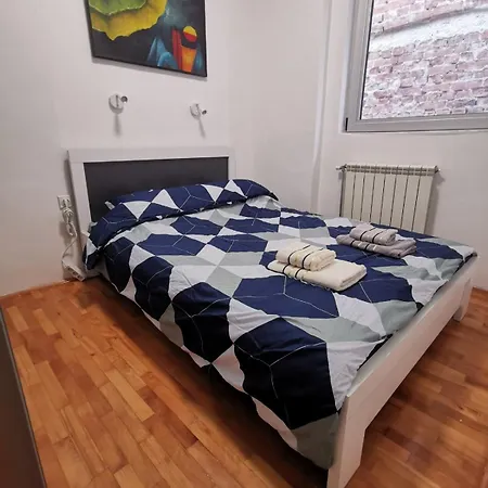 Beloved Birch Apartment Skopje Buitenkant foto