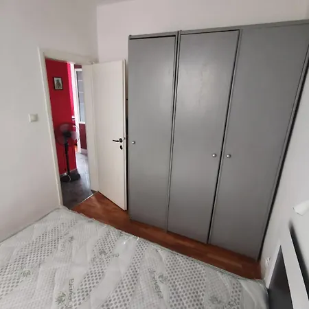 Beloved Birch Apartment Skopje Buitenkant foto